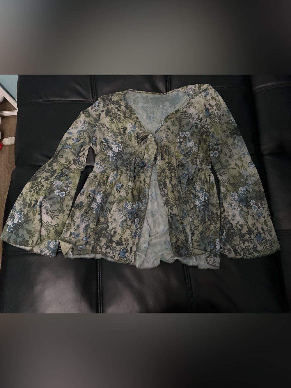 Womenās Olive Floral Jeans Jacket - Unbranded